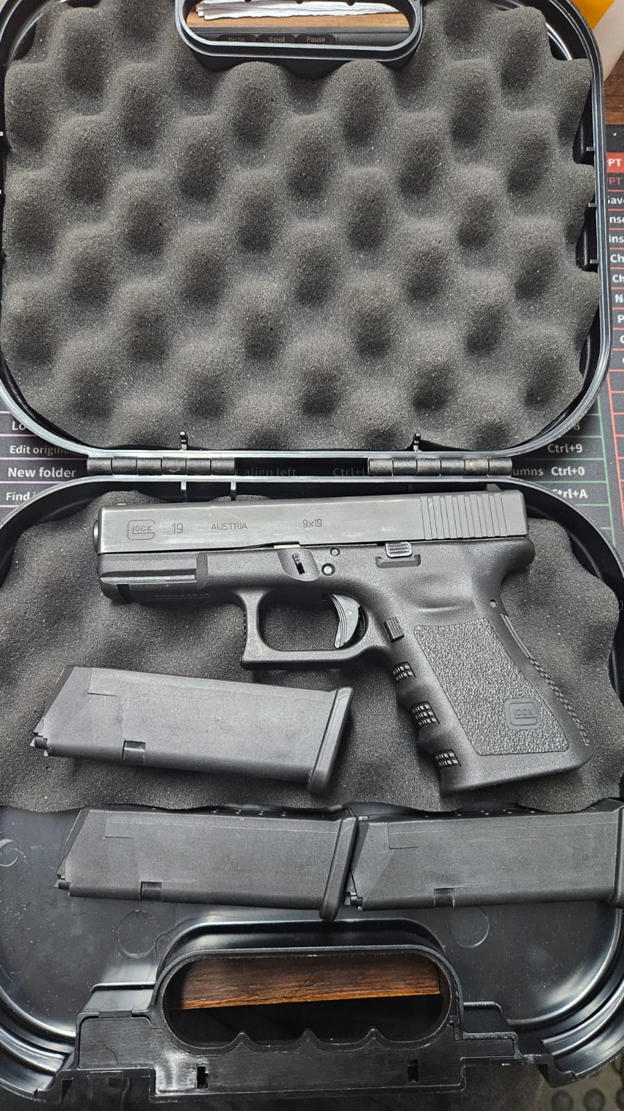 Glock 19 Gen 3 9mmPar Pistol